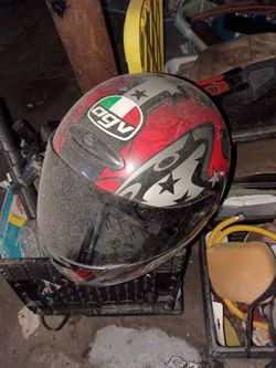 Motorcycle helmet