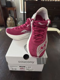 Saucony Endorphin Pro 4 - Women’s Size 6.5