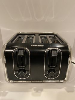Black And Decked Toaster Stainless Steel Model TR1400SB Thumbnail