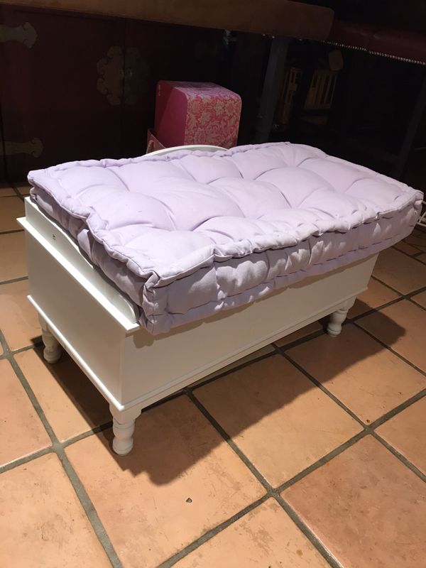 toy chest with cushion seat