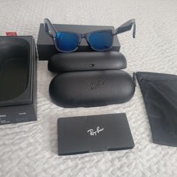 Ray Bans Glasses, Take Video, Pictures, Listen To Music, Answer Phone Calls. 