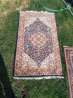 Persian Oriental Wool Rug 5 X3 Ft Prayer Rug Antique. Minor Corner Fray As Is
