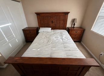 Solid Queen Wood Bed Frame with Headboard and Nightstands