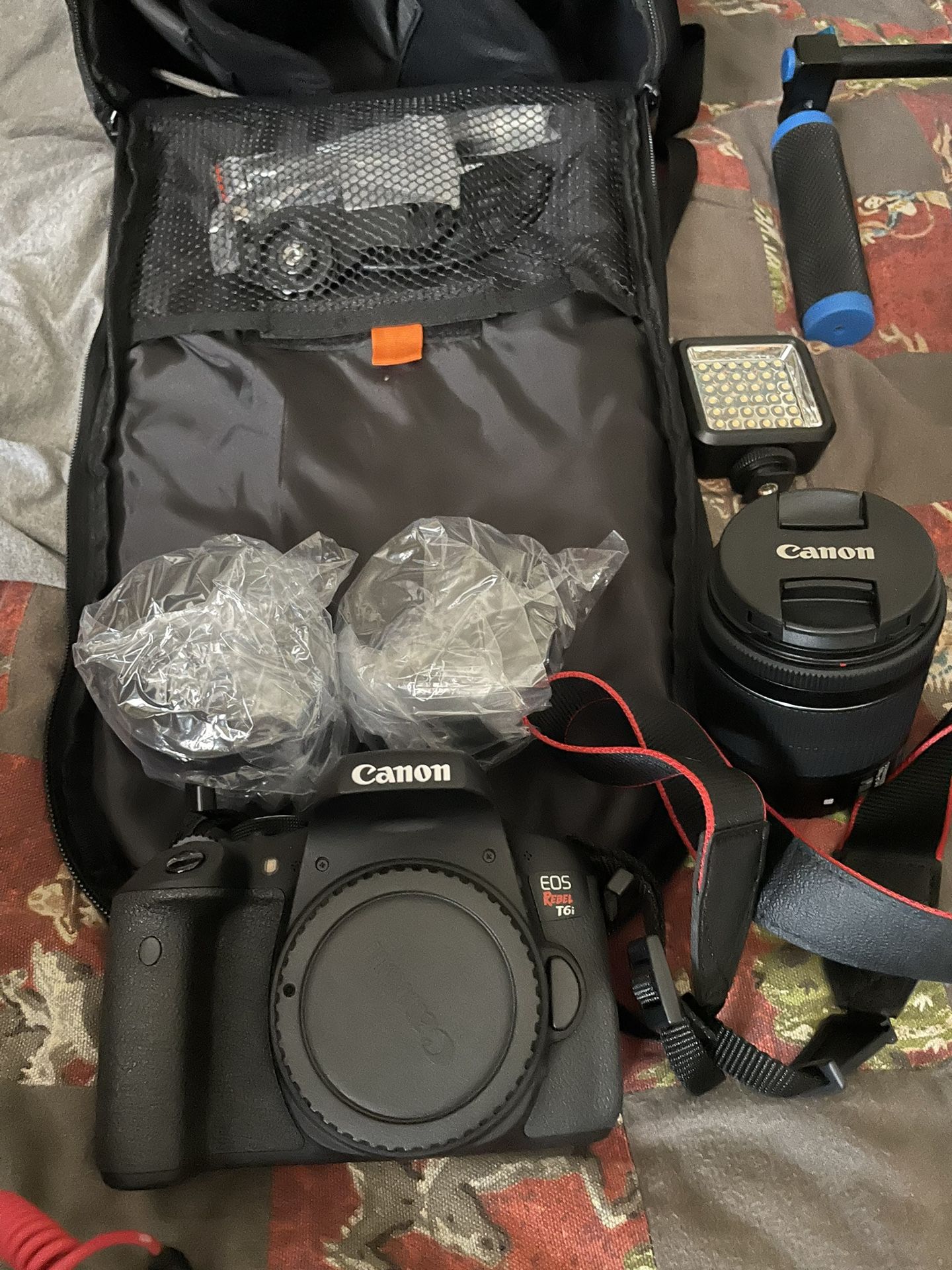 Canon EOS Rebel T6i