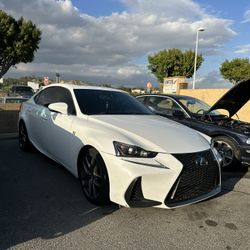 2017 Lexus IS 200t