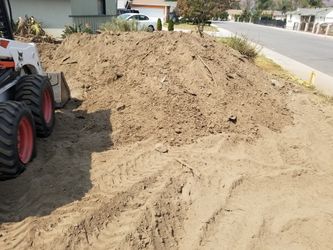 Free dirt in pomona