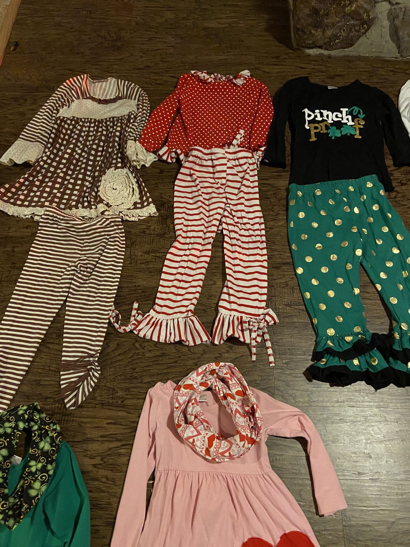 3/4 Ruffle Girl Boutique Clothes $12 each Or$96 For All