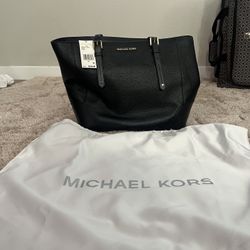Brand New Michael Kors Bag With Dust Bag 