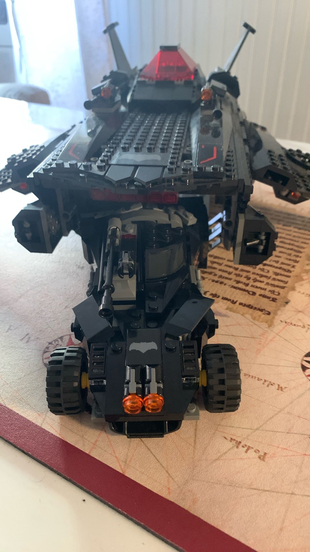 Lego Justice League  Flying Fox Batmobile Airlift