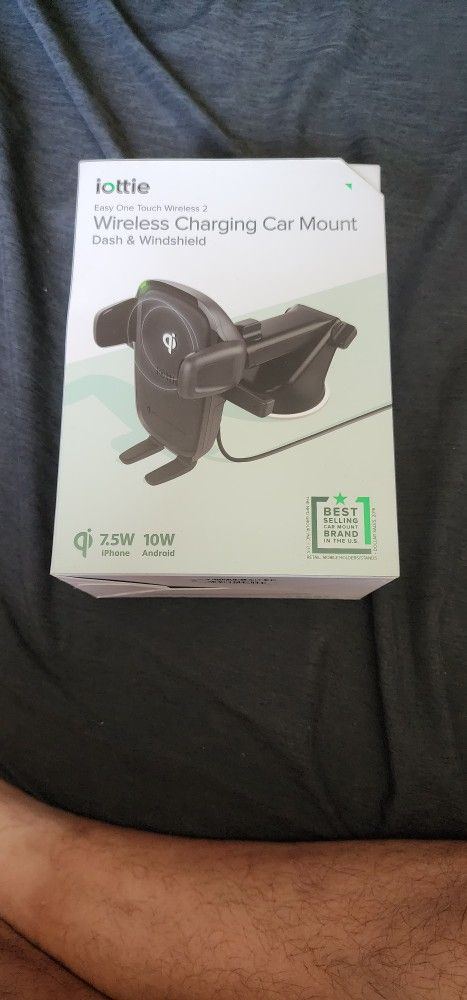 Iottie Wireless Charging Car Mount