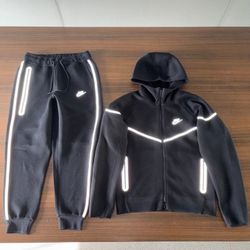 Nike Tech V2 Full Set NEW