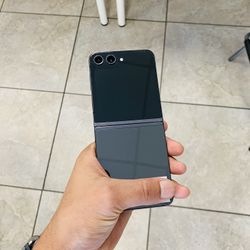 Samsung Galaxy Z Flip 5 Unlocked 256GB