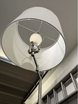 Modern floor lamp