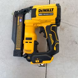 Dewalt 20 V Brushless 23 Gauge Pin Nailer