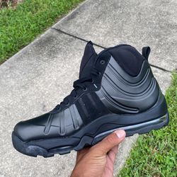 Nike air bakin posite triple deals black