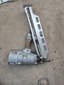 Nails Gun Hitachi Postola De Clavos Hitachi