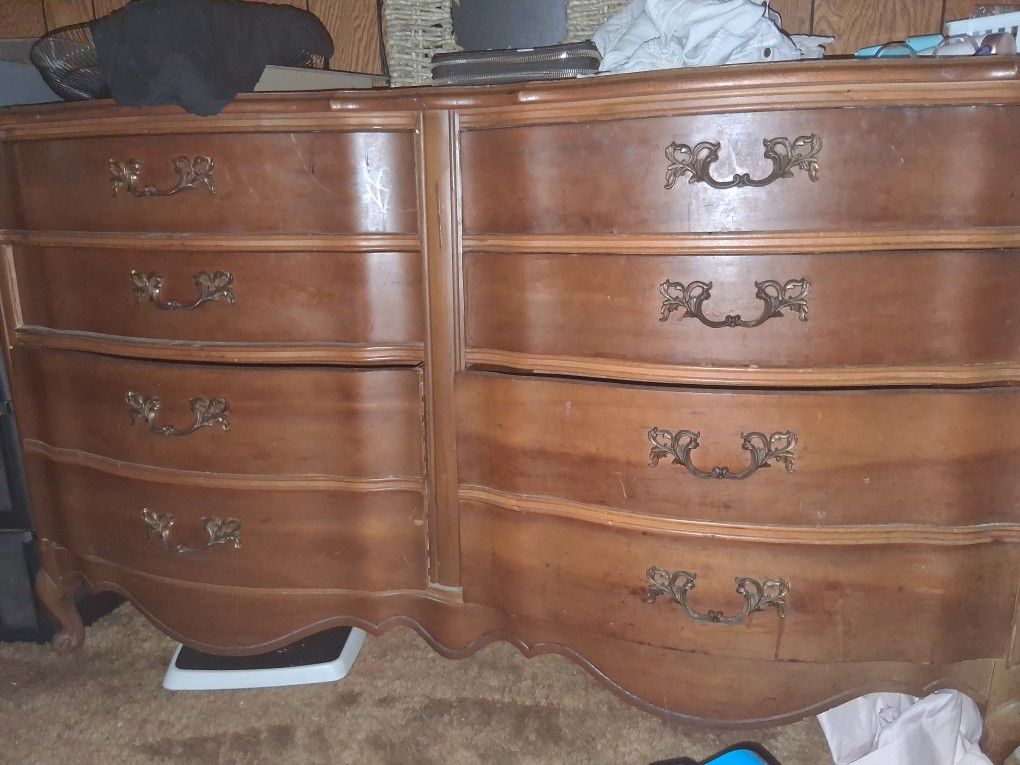 60's Solid Wood 6 Drawer Dresser