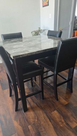 Counter Height Dining Table Set with 4 Chairs