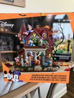 Disney’s Mickey and Friends Haunted House w/ Lights & Music
