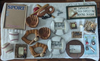 Sports Frames & Decor
