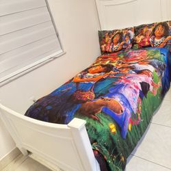 Twin Bed with mattress 