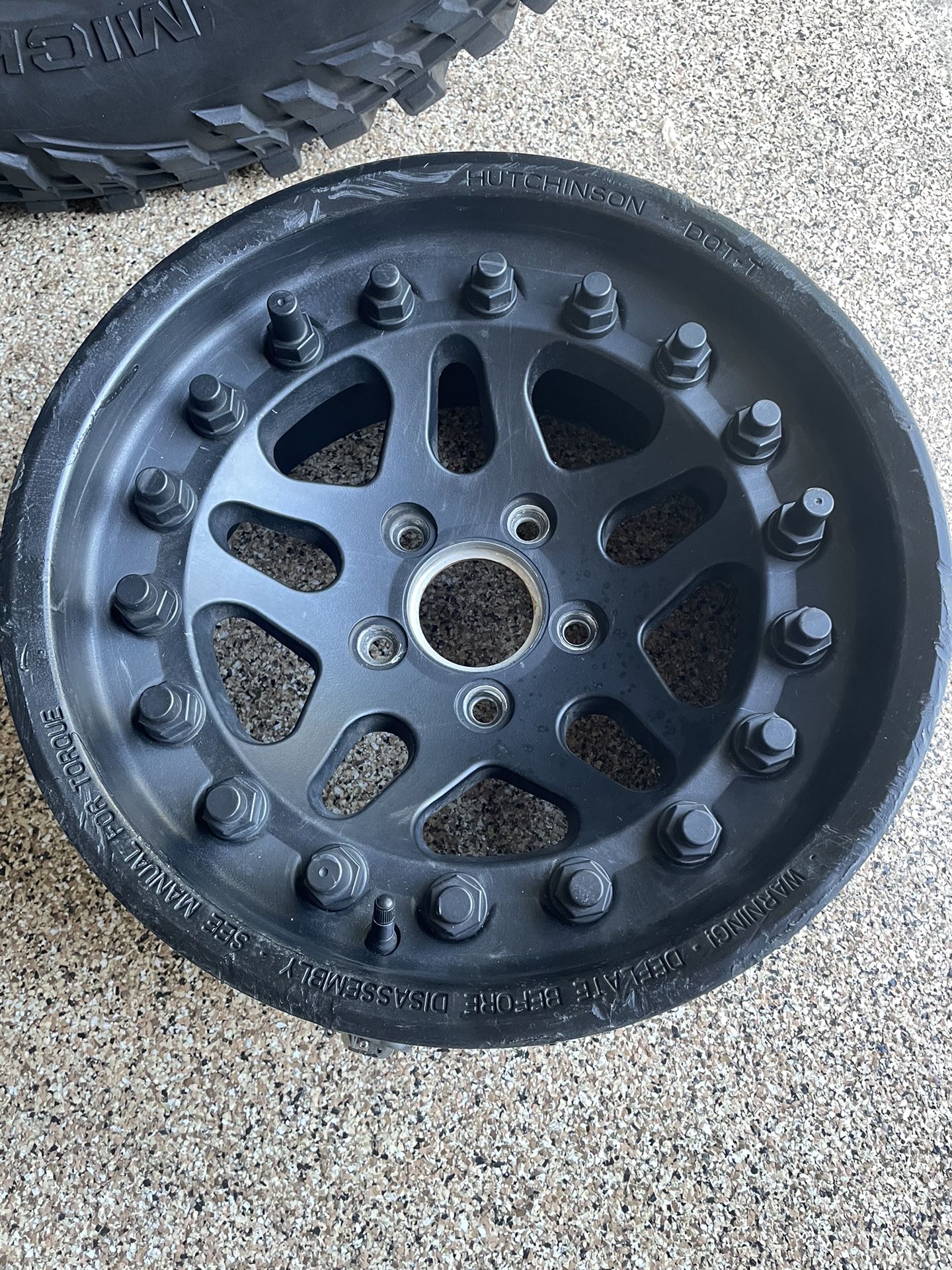 Hutchison Rock Monster Beadlock Wheels Black (5)