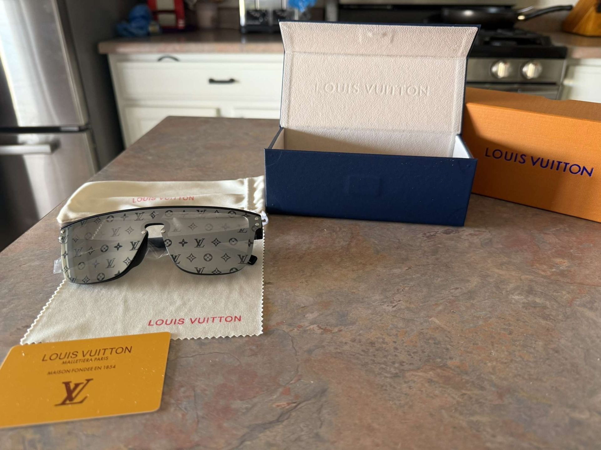 Louis vuitton Glasses