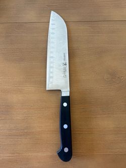 Zwilling Henckels CLASSIC 7-inch Hollow Edge Santoku Knife