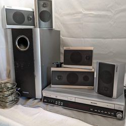 Toshiba SD-V55HT Combo w/Home Theater System