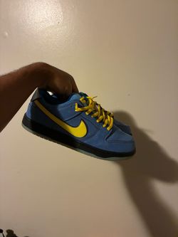 Low top Nikes for sale size 10 used 45$ urs