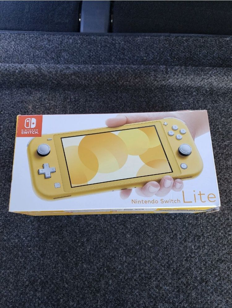 Brand New Nintendo Switch Lite Yellow