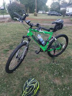 Novara Method 2.0 Mountain Bike Unisex, Full Equipment, Great Condition, Medium Size, 26"