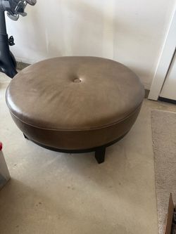 Crate & Barrel Round Ottoman