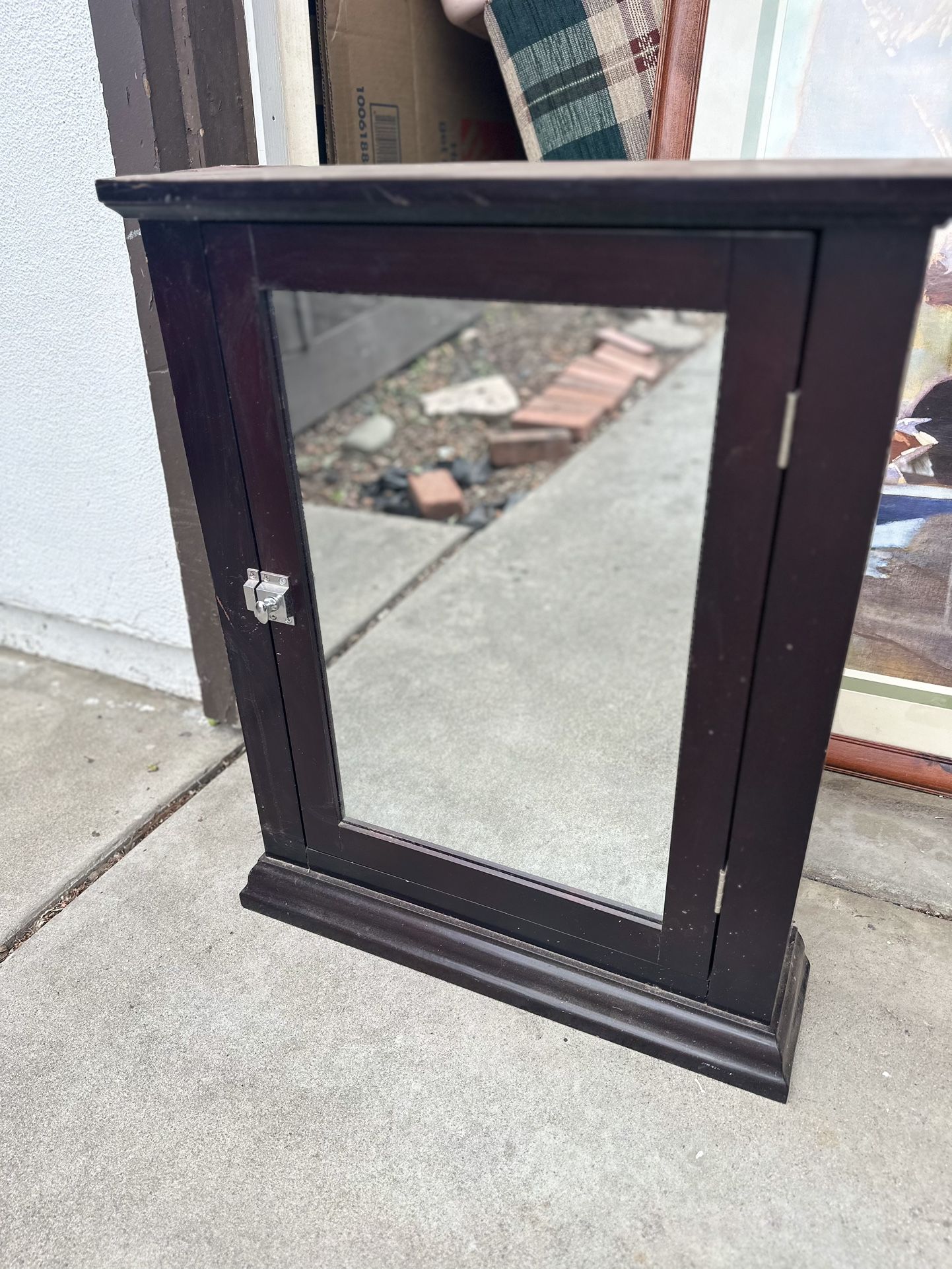 Wall Cabinet With Mirror 