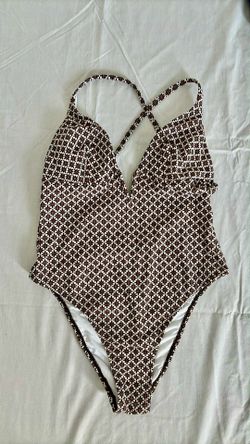 Woman swimsuit one piece size Medium each one $6 new