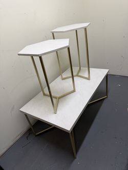 Living Room Center And Coffee Tables