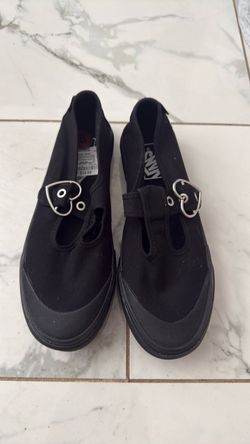 Vans Black sz 8 Mary Jane Flats with Heart Buckle