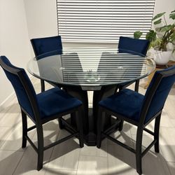 Dining Room Table 