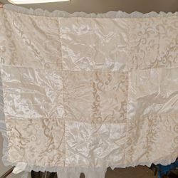 Sweet Jojo Ivory And Lace Crib Bedding Like New