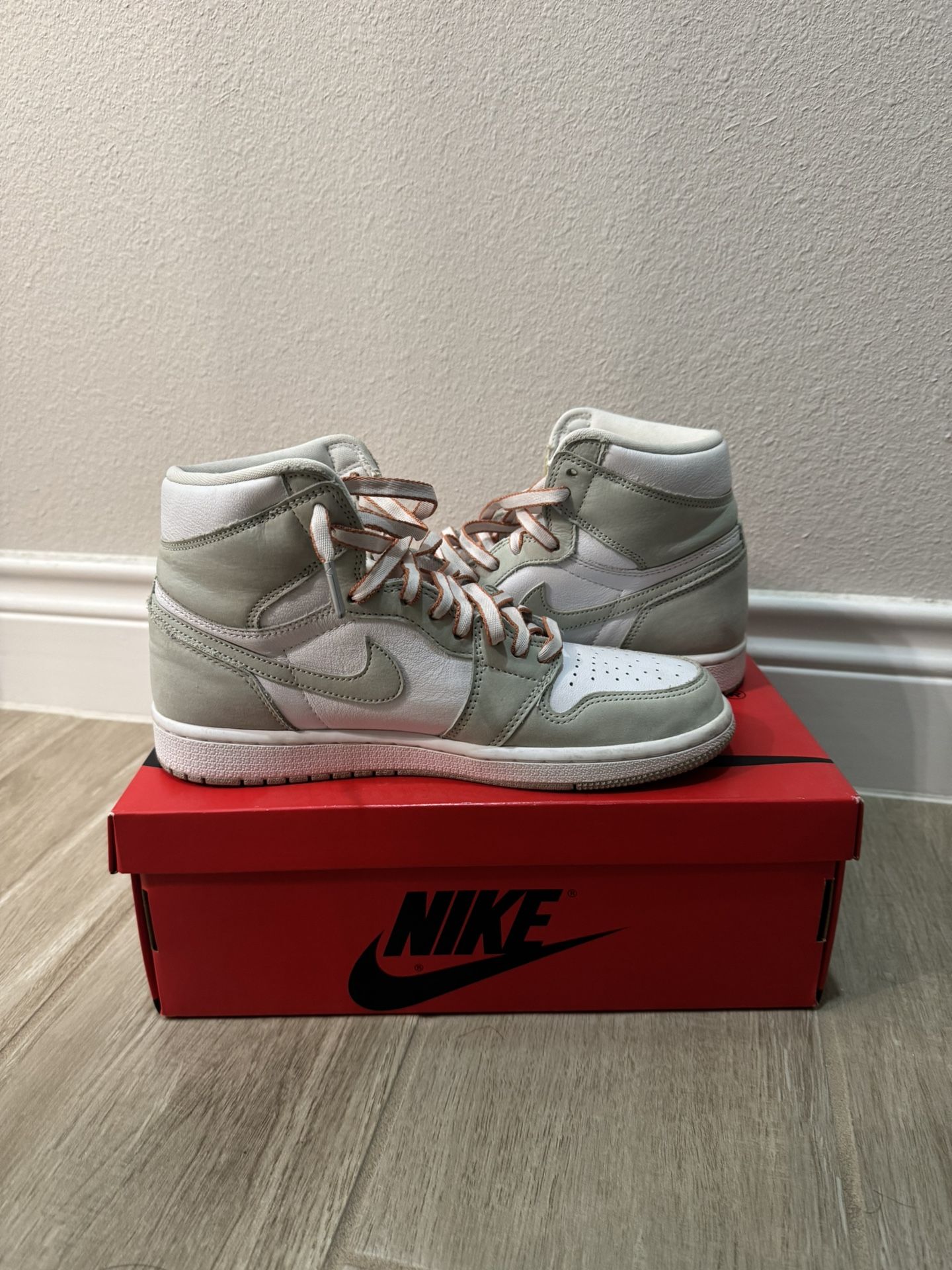 Jordan 1 retro High OG SeaFoam