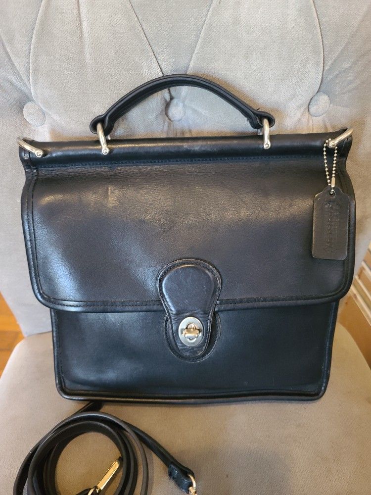 Vintage Coach Willis Leather Station