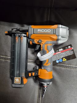 RIDGID Pneumatic 18 Gauge 2-1/8 in. Brad Nailer with CLEAN DRIVE Technology, and Tool Bag