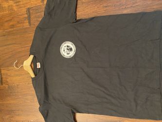 Large Supreme Tee 75$