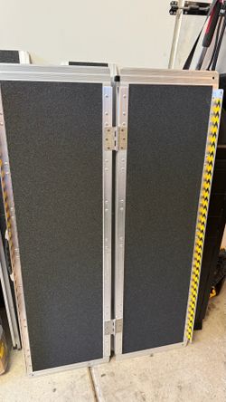 Brand new 4 foot tall Handicap wheelchair ramp
