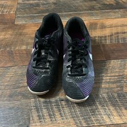 softball shoes 