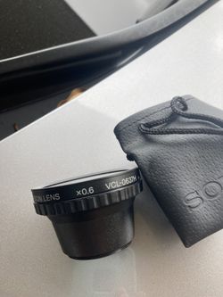 Sony lens