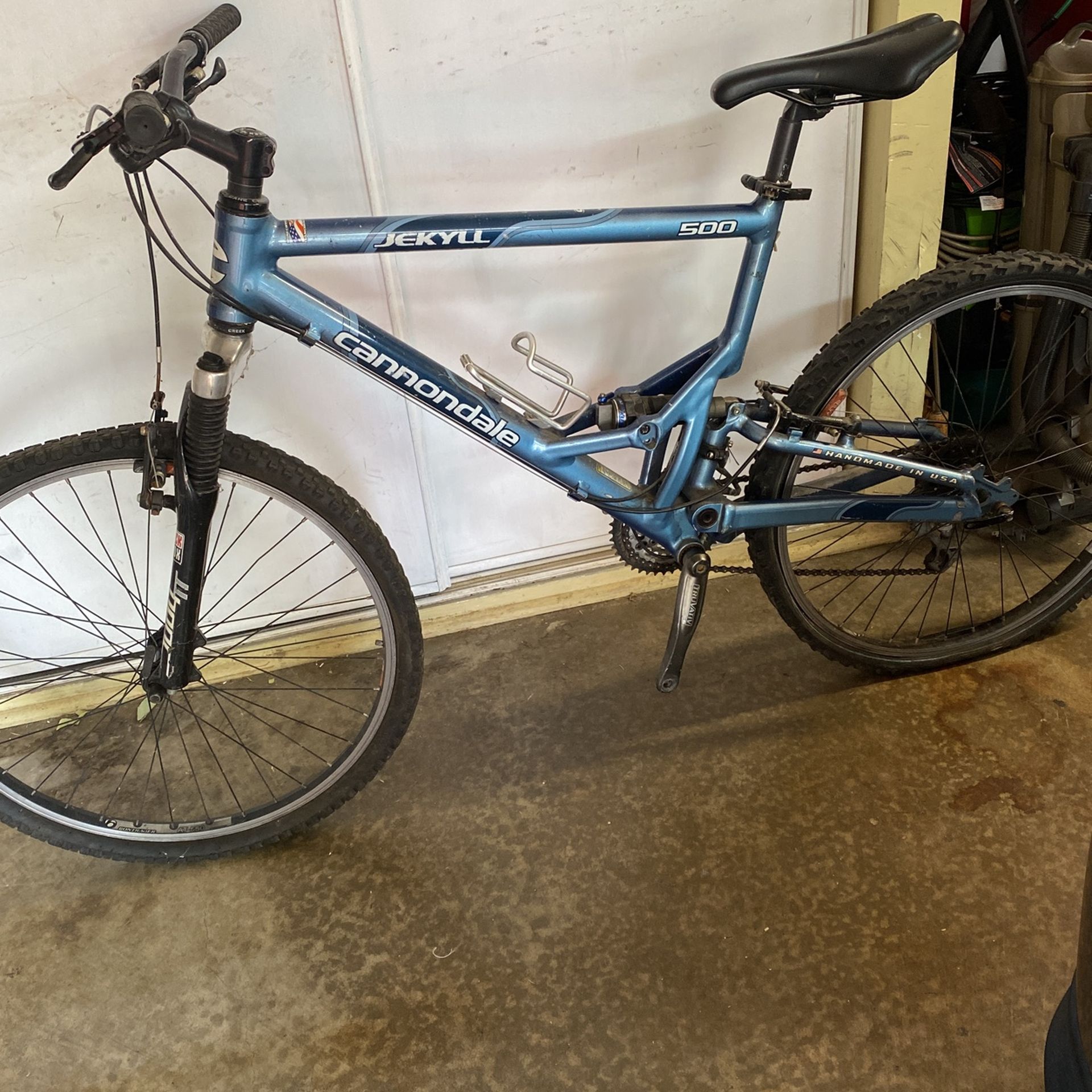 Cannondale Jekyll 500 Mountain Bike