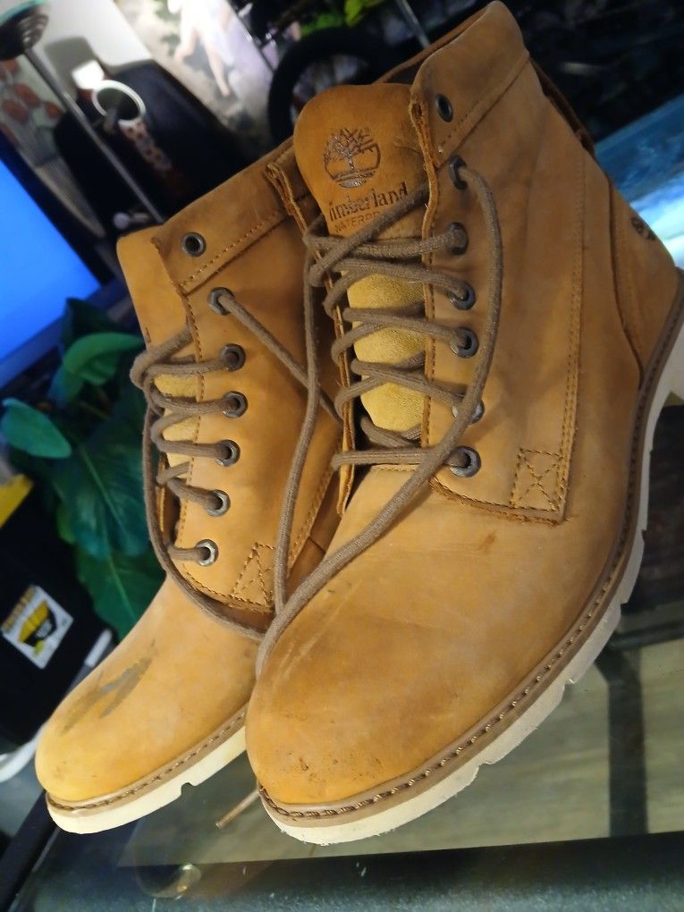 Timberland Womens Chucka Boots SIZE 8