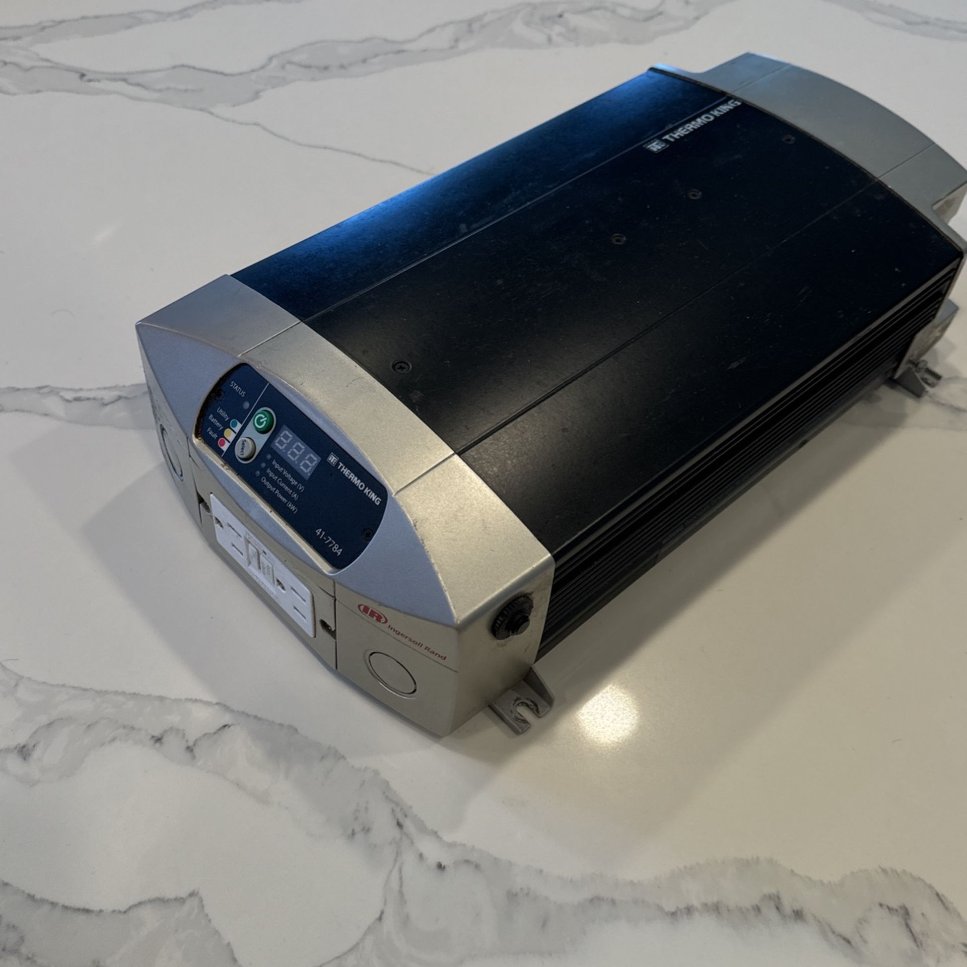 Thermo king 1800 Watt Inverter