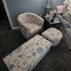 Christopher Knight Chair, Ottoman And Chest Ottoman  I Excellent Condition 